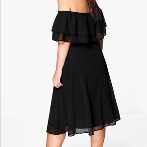 Boohoo Plus Off the Shoulder Midi Dress